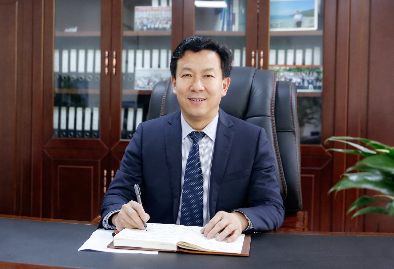 【华龙网】读报告 共赴美好新生活 重庆城市科技学院党委副书记、理事长刘学民：紧密对接区域经济社会发展，造就更多堪当重任的时代新人