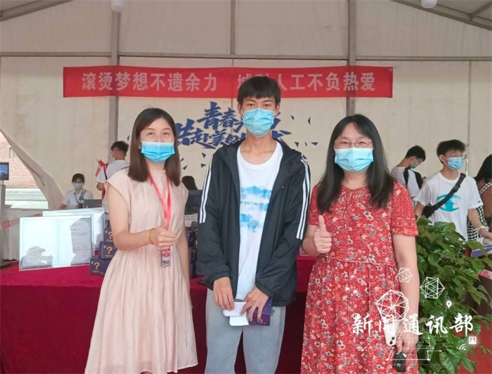 人工智能与大数据学院2022级迎新工作圆满落幕