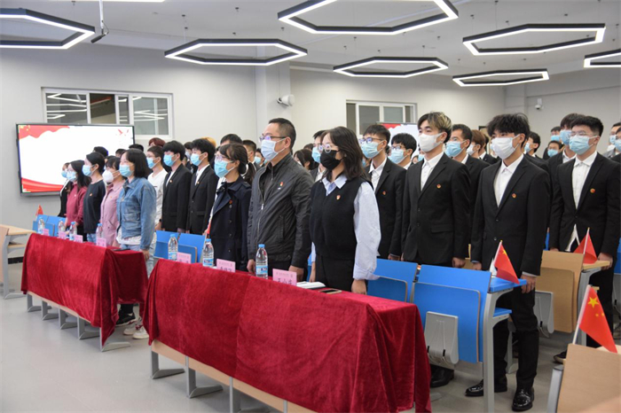 电气工程与智能制造学院第27期入党积极分子党课培训开班仪式暨党课第一讲