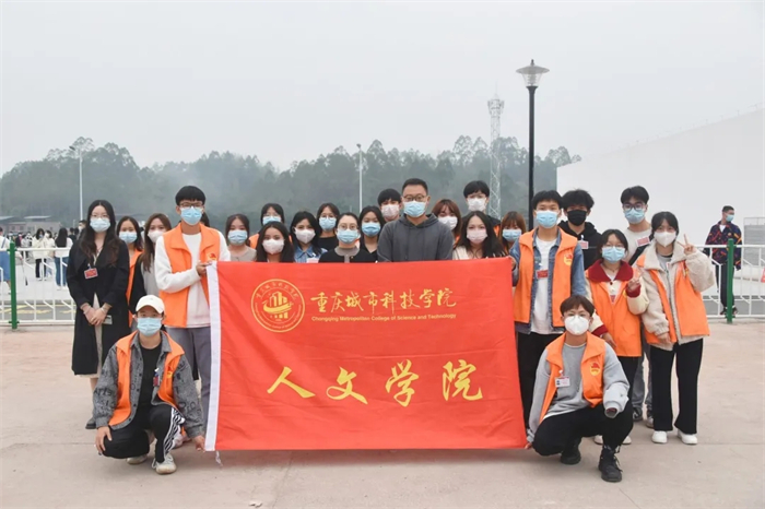 人文学院全员核酸检测志愿服务圆满结束