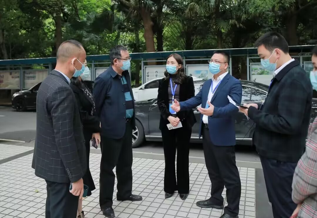 【永川高新区】永川高新区督查西部职教基地：重庆城科等院校疫情防控工作 坚决打好疫情防控战“疫”