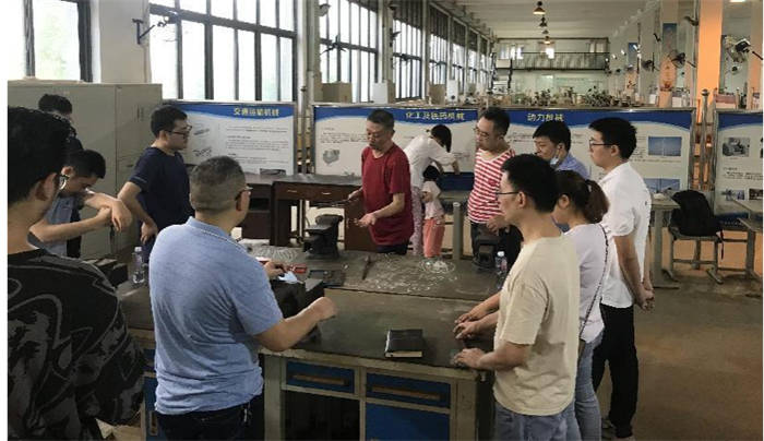 【搜狐新闻】城科电气工程与智能制造学院首次校内金工实习顺利完成