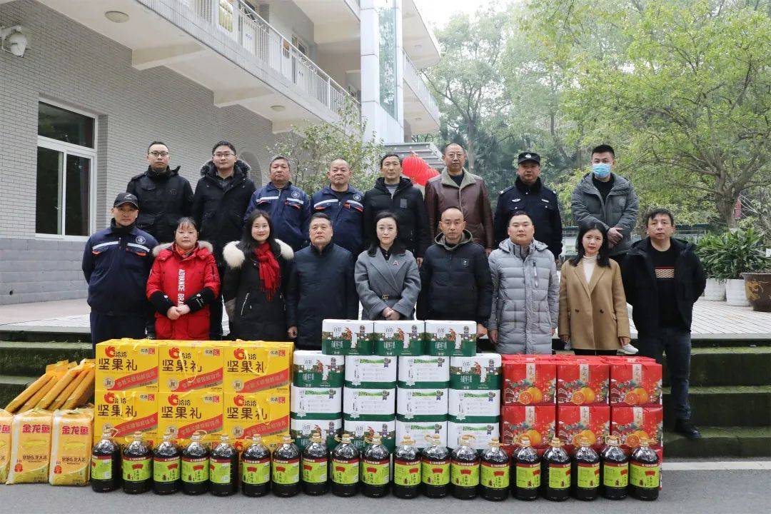 【一点资讯】岁寒情暖！重庆城科校领导走访慰问春节期间坚守一线工作人员