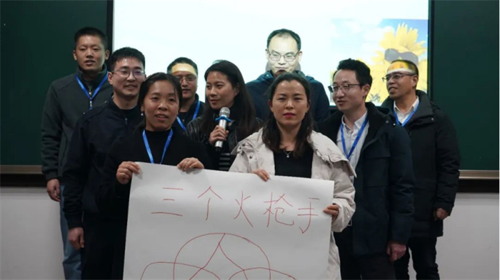 人文学院教师参加重庆市“青马工程•红岩菁英学校”专题培训