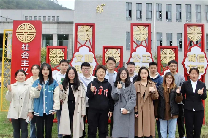 重庆城科学子在重庆市大学生旅行线路创意策划设计大赛中获奖啦！