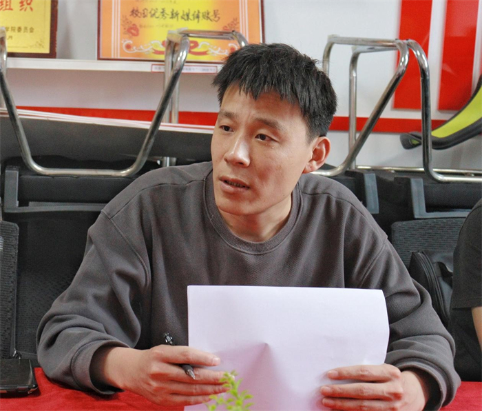 经济管理学院学生第二党支部开展拟发展对象面试推优考察工作
