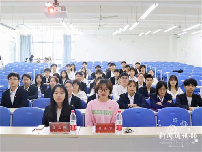 人工智能与大数据学院开展第三期“青马工程”开班仪式