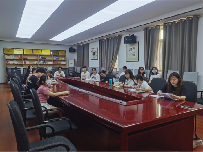 建筑与土木工程学院学生第三党支部开展组织生活会