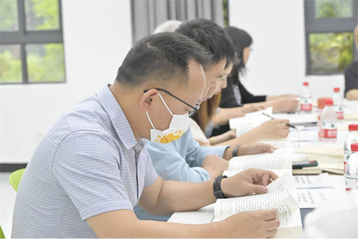 【搜狐新闻】【主题教育】重庆城科举行主题教育院级读书班第3、4次学习会