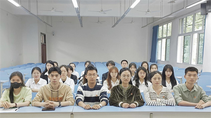 经济管理学院学生第五党支部开展拟发展对象推优考察工作
