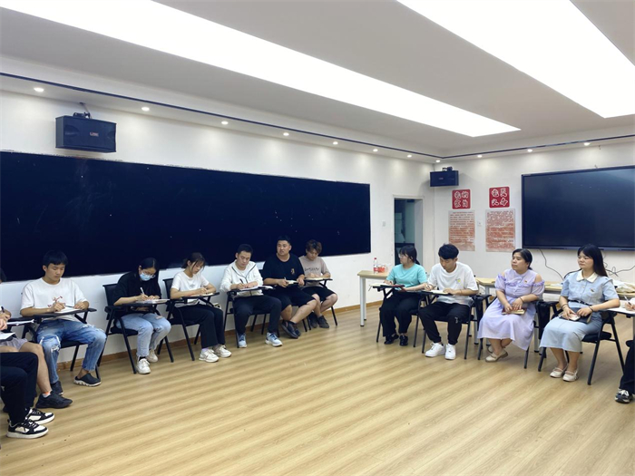 建筑与土木工程学院党建工作站召开知识竞赛工作总结大会