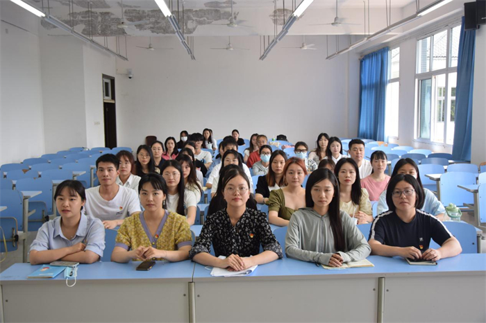 经济管理学院学生第一党支部开展主题党日活动