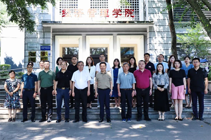 重庆城市科技学院举行巴南校区管理委员会成立大会