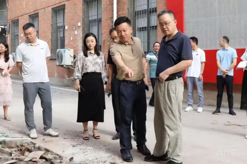 【央广网】重庆城科启动校园改造升级行动 扮靓美丽校园