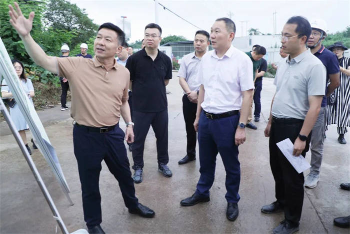 【搜狐新闻】巴南区副区长刘功峰一行到重庆城市科技学院巴南校区建设现场实地调研