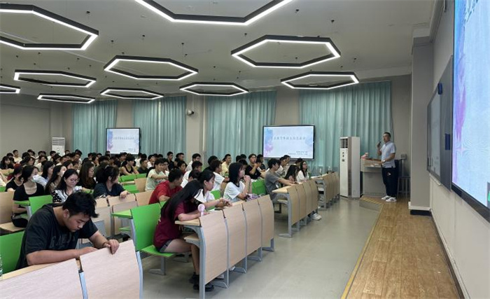 【重庆校园】重庆城市科技学院体育与大健康学院开展学风建设主题班会暨班主任见面会