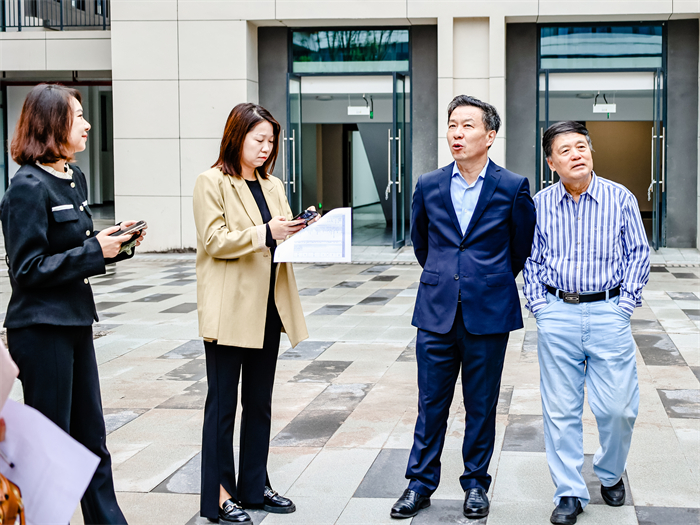 重庆城市科技学院巴南校区展开开学第一课课堂检查