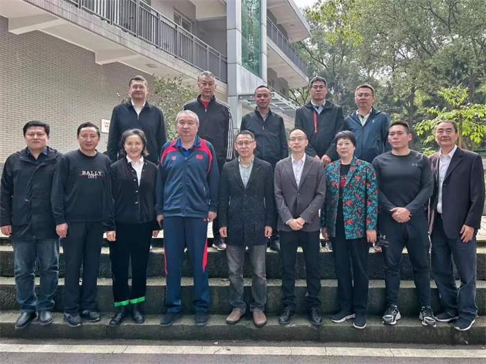重庆城市科技学院运动训练专业建设研讨会召开