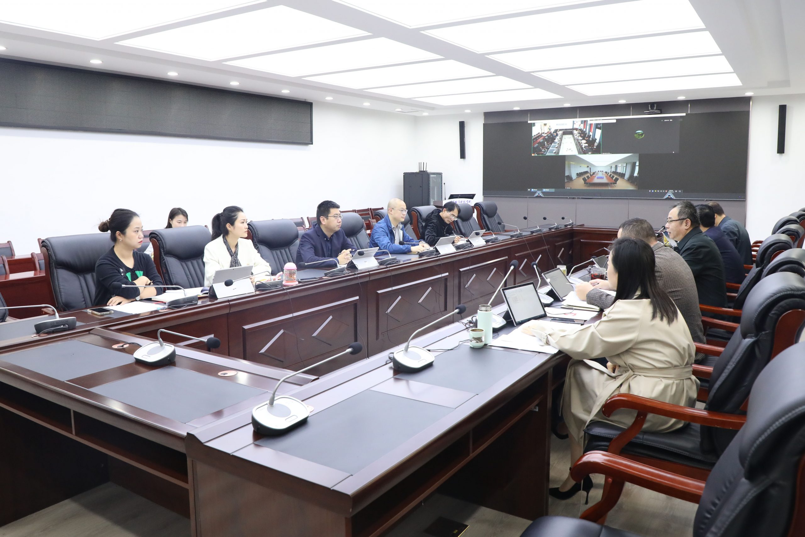 重庆城科党委理论学习中心组开展2023年7月集中学习