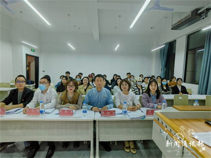 人工智能与大数据学院开展2023学年国家奖学金答辩会
