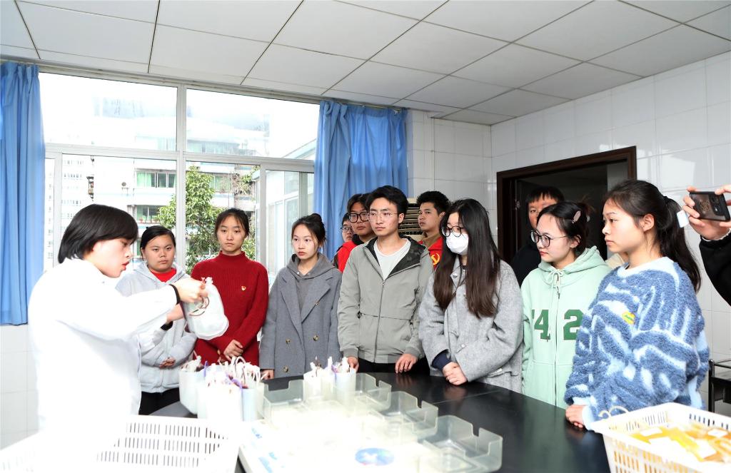 【永川融媒体中心】重庆城市科技学院开展“初心不渝 热血青春”主题活动