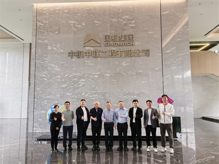 建筑与土木工程学院前往中机中联工程有限公司开展访企拓岗活动