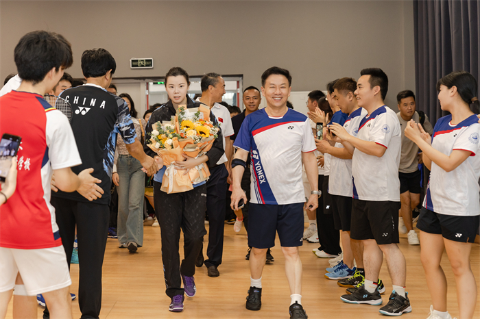 【上游新闻】李雪芮走进重庆城市科技学院：退役5年依然在给自己做训练计划