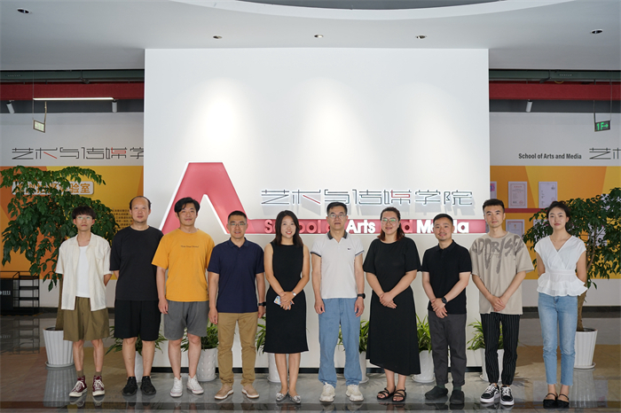 艺术与传媒学院与四川外国语大学新闻传播学院、重庆佳左影视文化传媒有限公司开展校校、校企合作座谈会