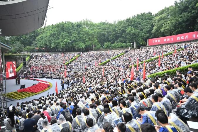 【重庆瞭望】挥手告别校园，青春永不落幕