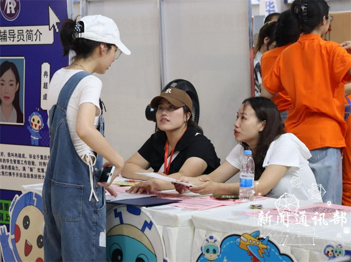 人工智能与大数据学院圆满完成2024级专升本迎新工作