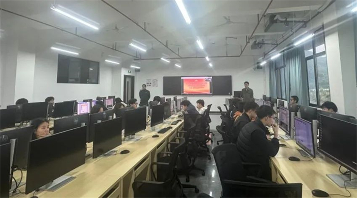 人工智能与大数据学院成功举办第六届全国高校计算机能力挑战赛