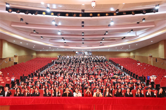 经济管理学院第十九届团总支学生会换届大会暨学风建设月启动仪式顺利举行
