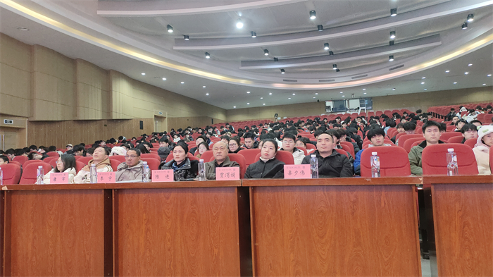 电气工程与智能制造学院举行“电燃梦想训练营”开营动员大会