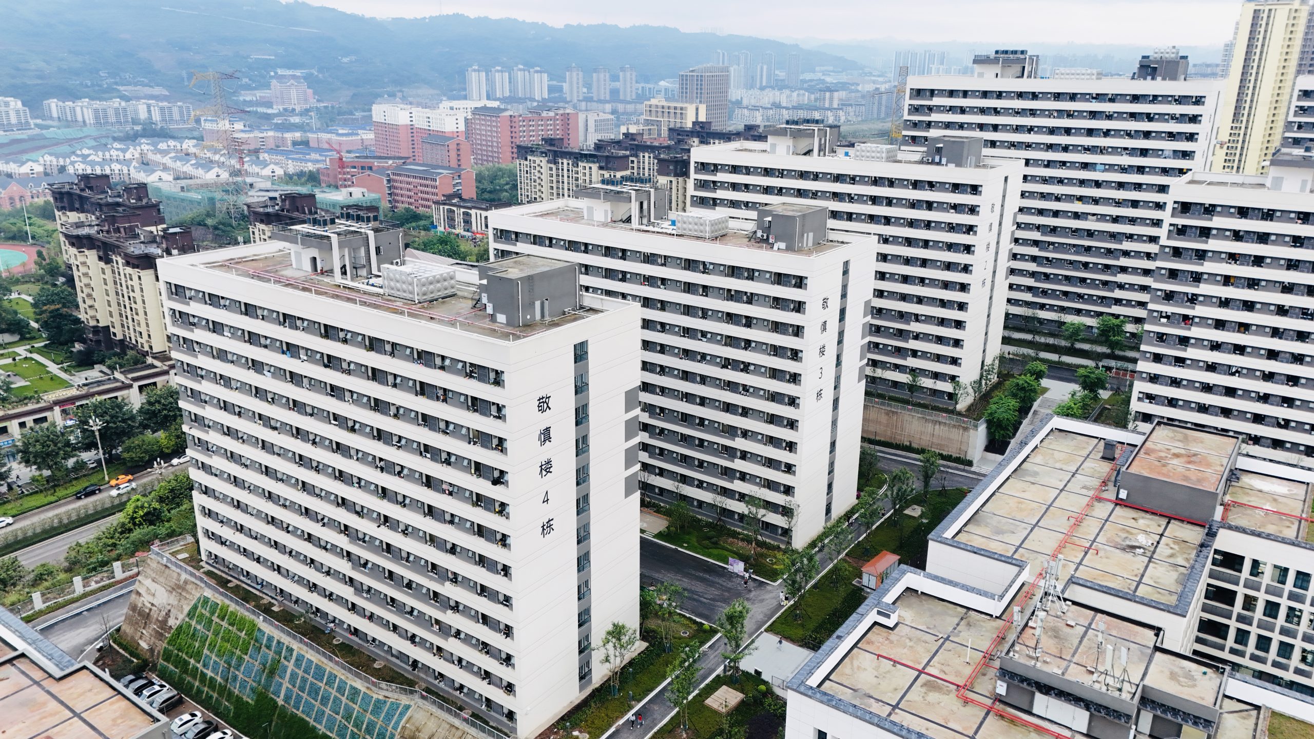 巴南校区教学楼鸟瞰
